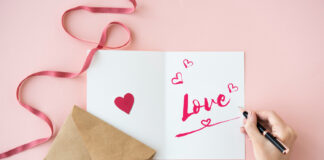 Valentínske darčeky: Luxusné perá a kabelky pre vašich blízkych